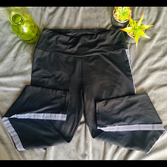 FORNIA - LARGE BLACK LEGGINGS WITH WHITE STRIPES - Picture 2 of 5